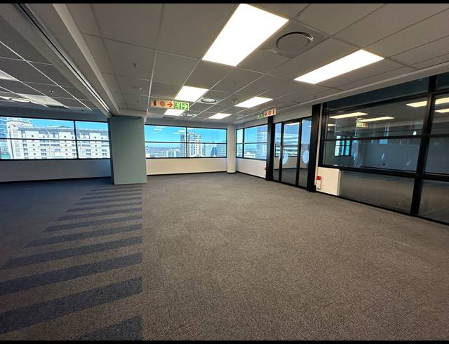 492M² OFFICE TO LET IN SANDTON CENTRAL
